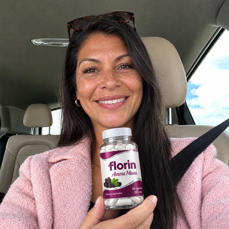 Regina segurando o pote de Florin
